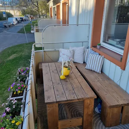 Апартаменты Modern 2br With Balcony And Free Parking